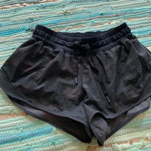 Lululemon hotty hot short size 4